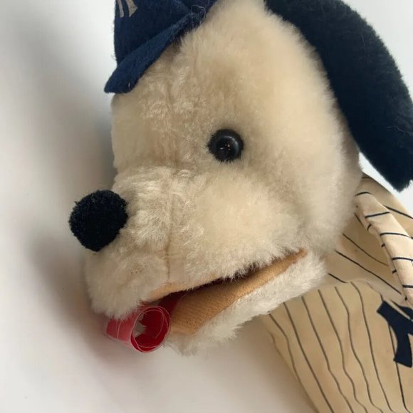 Vintage New York Yankees Squeaky Dog Puppet Plush - Picture 7 of 16